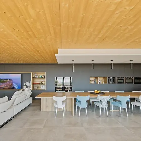 Villa Exceptional Sea-view House, Domaine De Valcros La Londe-les-Maures