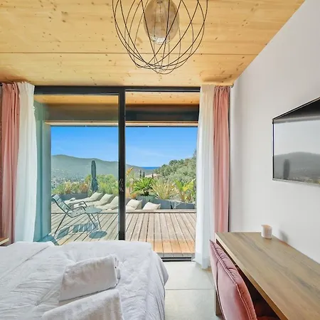 Exceptional Sea-view House, Domaine De Valcros Villa