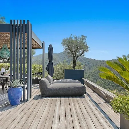 Exceptional Sea-view House, Domaine De Valcros Villa