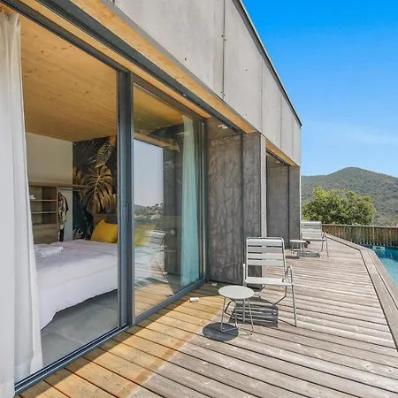 Exceptional Sea-view House, Domaine De Valcros Villa
