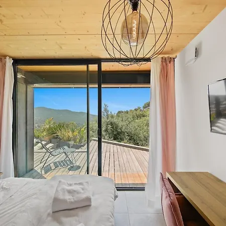 Villa Exceptional Sea-view House, Domaine De Valcros *